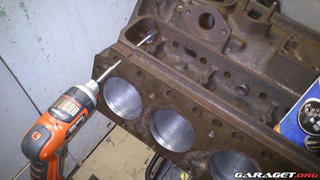 https://www1.garaget.org/gallery/images/28/27325/27325-f1e756d89bc5798b697a7a00a0a76354.jpg