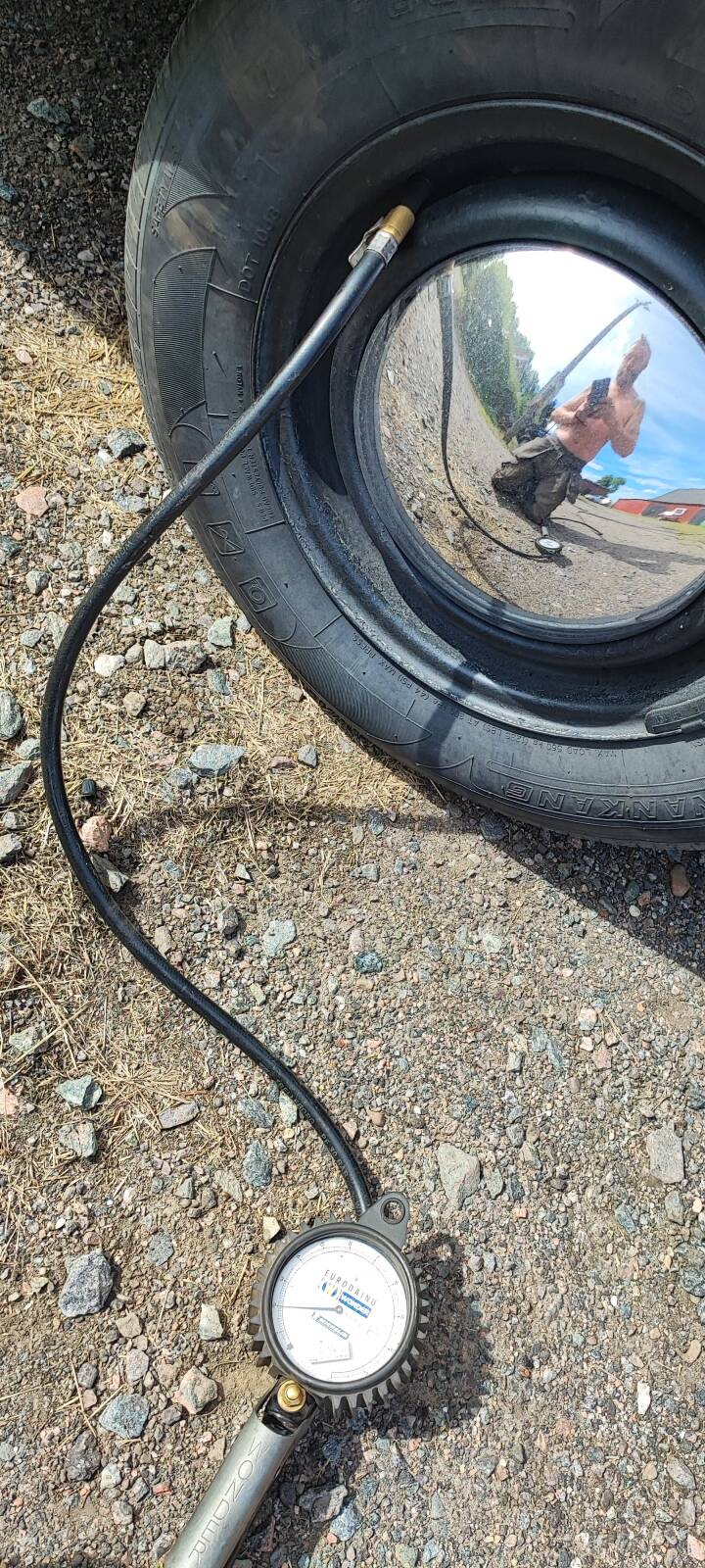 https://www1.garaget.org/gallery/images/38/37069/37069-27ce39095d6c656baeb087d249ad5a76.jpg