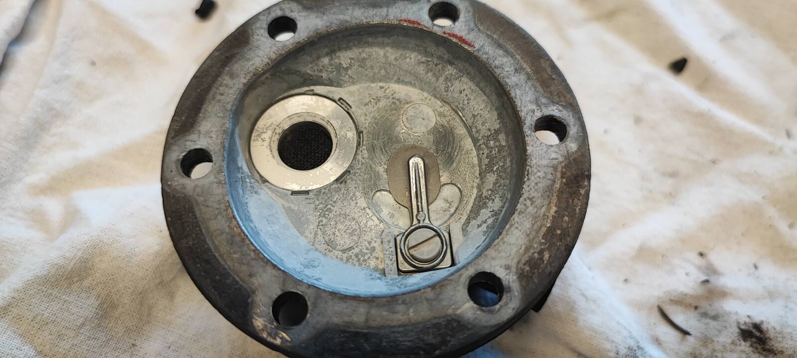 https://www1.garaget.org/gallery/images/38/37069/37069-4c7131aa8210b89a76ed4f484a781fad.jpg