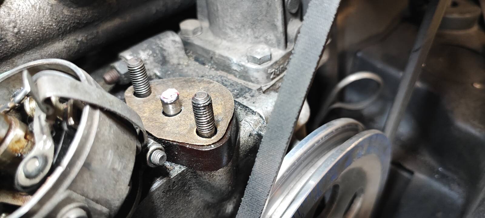 https://www1.garaget.org/gallery/images/38/37069/37069-5742fb28a4fad391f1e0b05136093f5d.jpg
