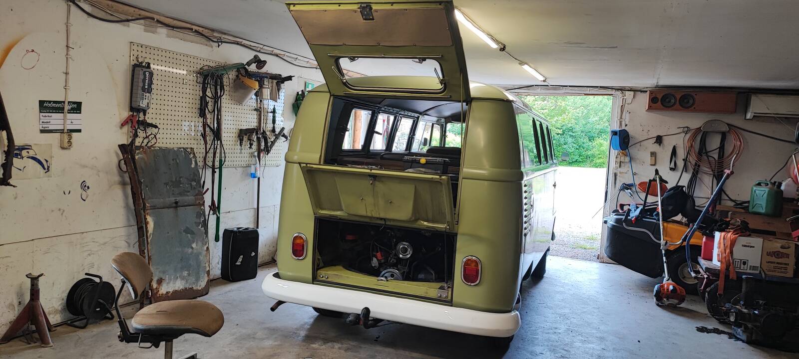https://www1.garaget.org/gallery/images/38/37069/37069-82a91422147e7ddd5e77422c0f4fa94b.jpg