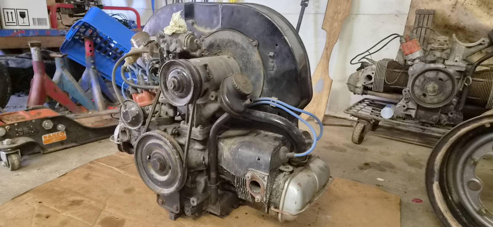 https://www1.garaget.org/gallery/images/38/37069/37069-c1c1ddb17a594830cf0773d73d4720ce.jpg