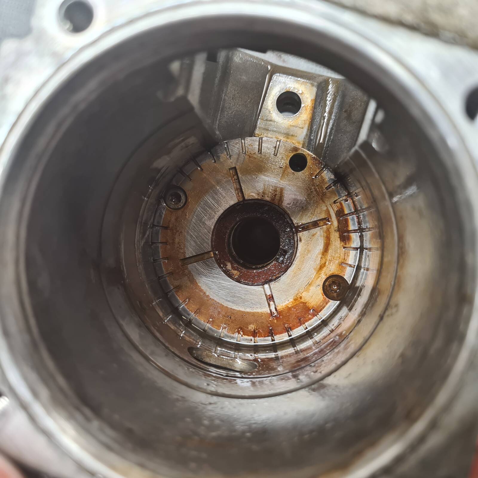 https://www1.garaget.org/gallery/images/42/41098/41098-951093ab1d2036ac08c8393bf5a1361d.jpg
