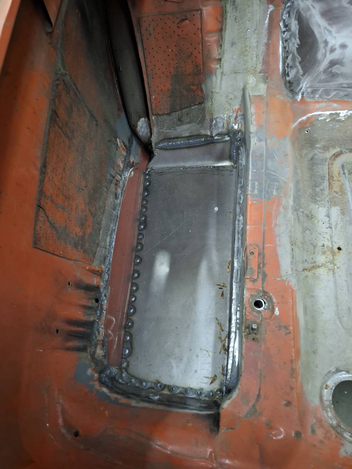 https://www1.garaget.org/gallery/images/44/43798/43798-296df042450f2ab7f4f66b7343642a7a.jpg