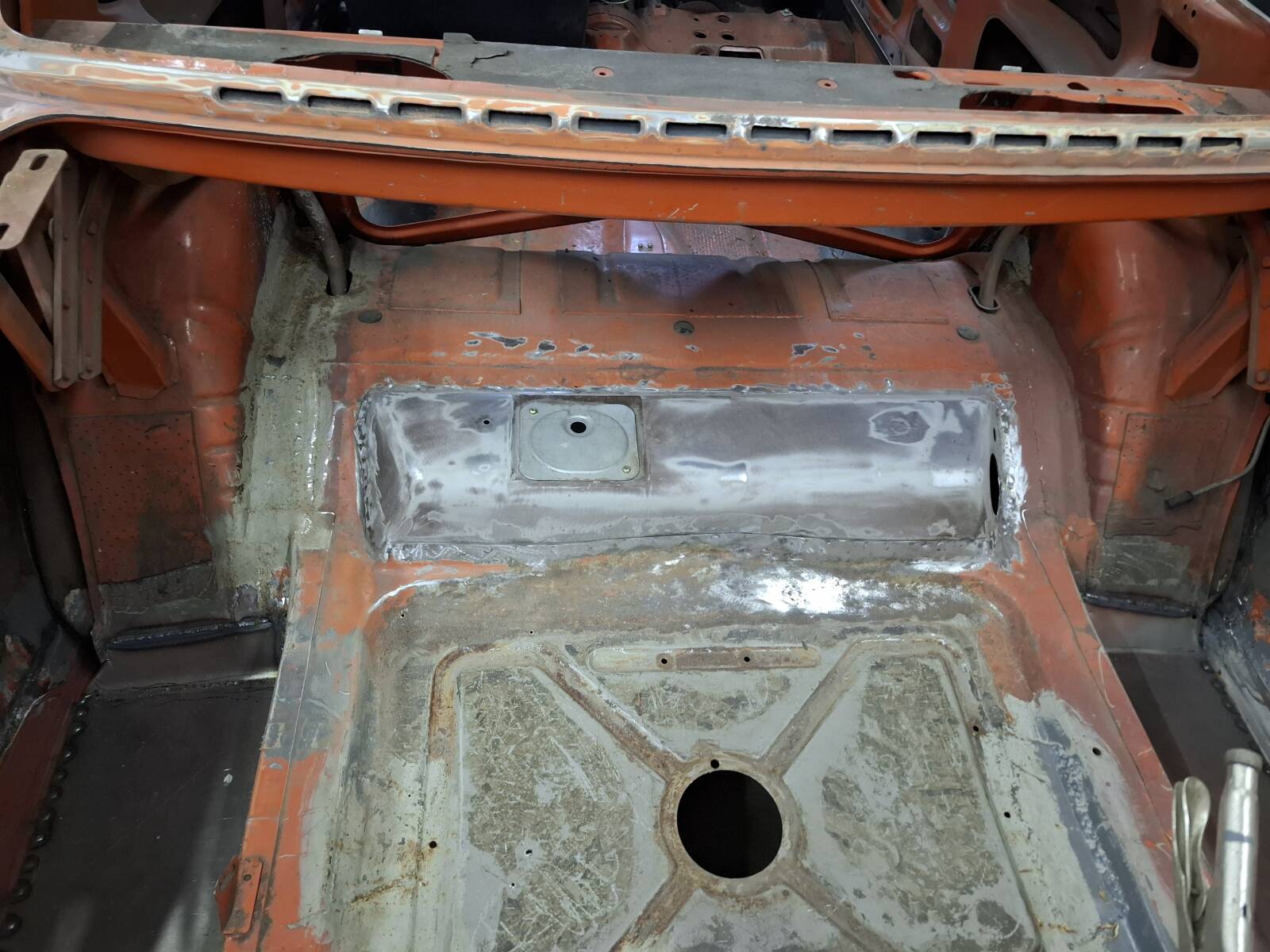 https://www1.garaget.org/gallery/images/44/43798/43798-f81afa37292b38c94c7838f51855e75d.jpg