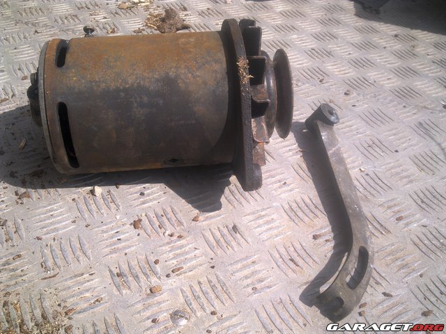 https://www1.garaget.org/gallery/images/45/44948/44948-4c6656576b3d6ab16a2f594338b78e00.jpg