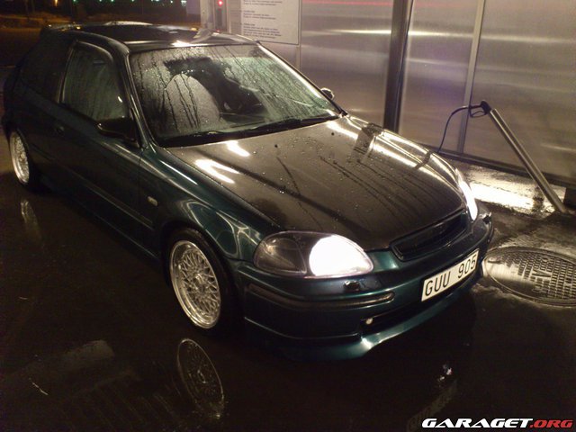 https://www1.garaget.org/gallery/images/8/7118/7118-b9852979c038d0daff433b7302dda63e.jpg