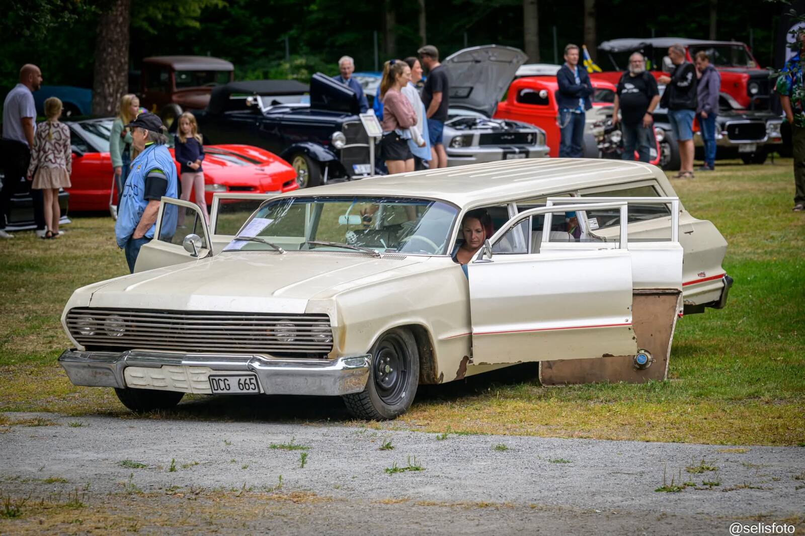 https://www1.garaget.org/gallery/images/84/83920/83920-7fb0988badb7158177a818dbd1375d84.jpg