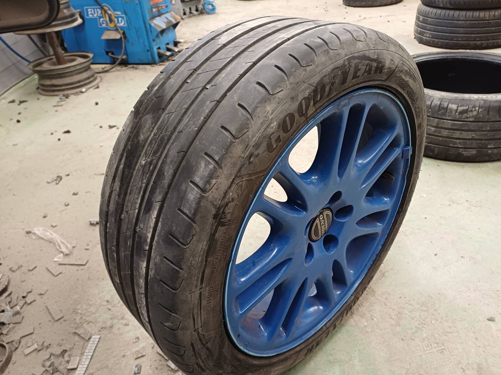 https://www1.garaget.org/gallery/images/9/8461/8461-00f390ee4f5a8ae063f151a1eeb7b9cd.jpg