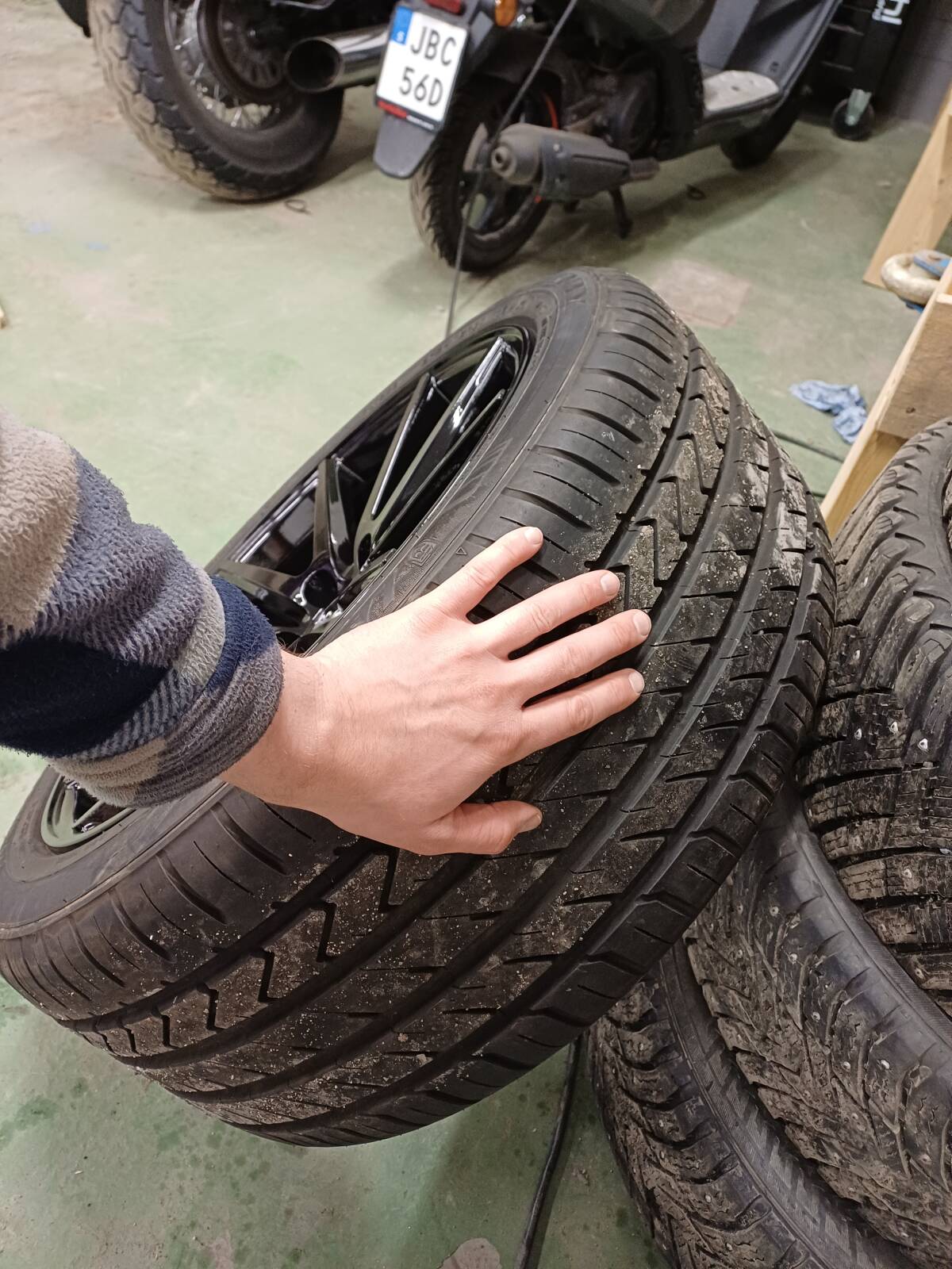 https://www1.garaget.org/gallery/images/9/8461/8461-33b4fe3d736b01c46b101cce71d007cc.jpg