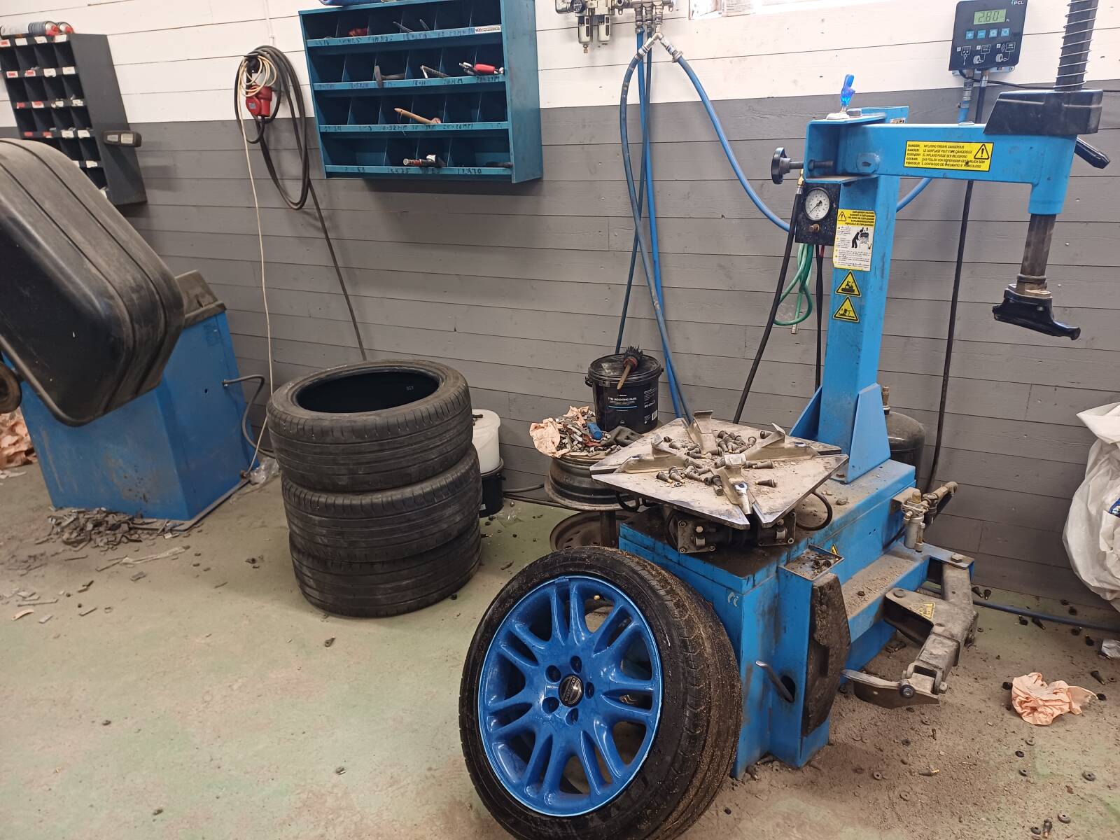 https://www1.garaget.org/gallery/images/9/8461/8461-4408456a00f3597a99611a9add555ad3.jpg