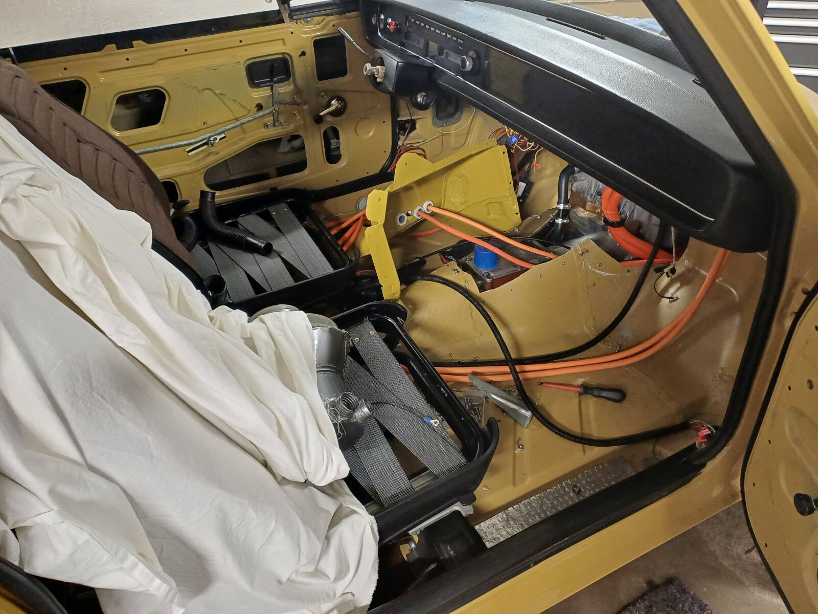 https://www1.garaget.org/gallery/images/9/8461/8461-52e90b0657b38bcdf29415312fa30ceb.jpg