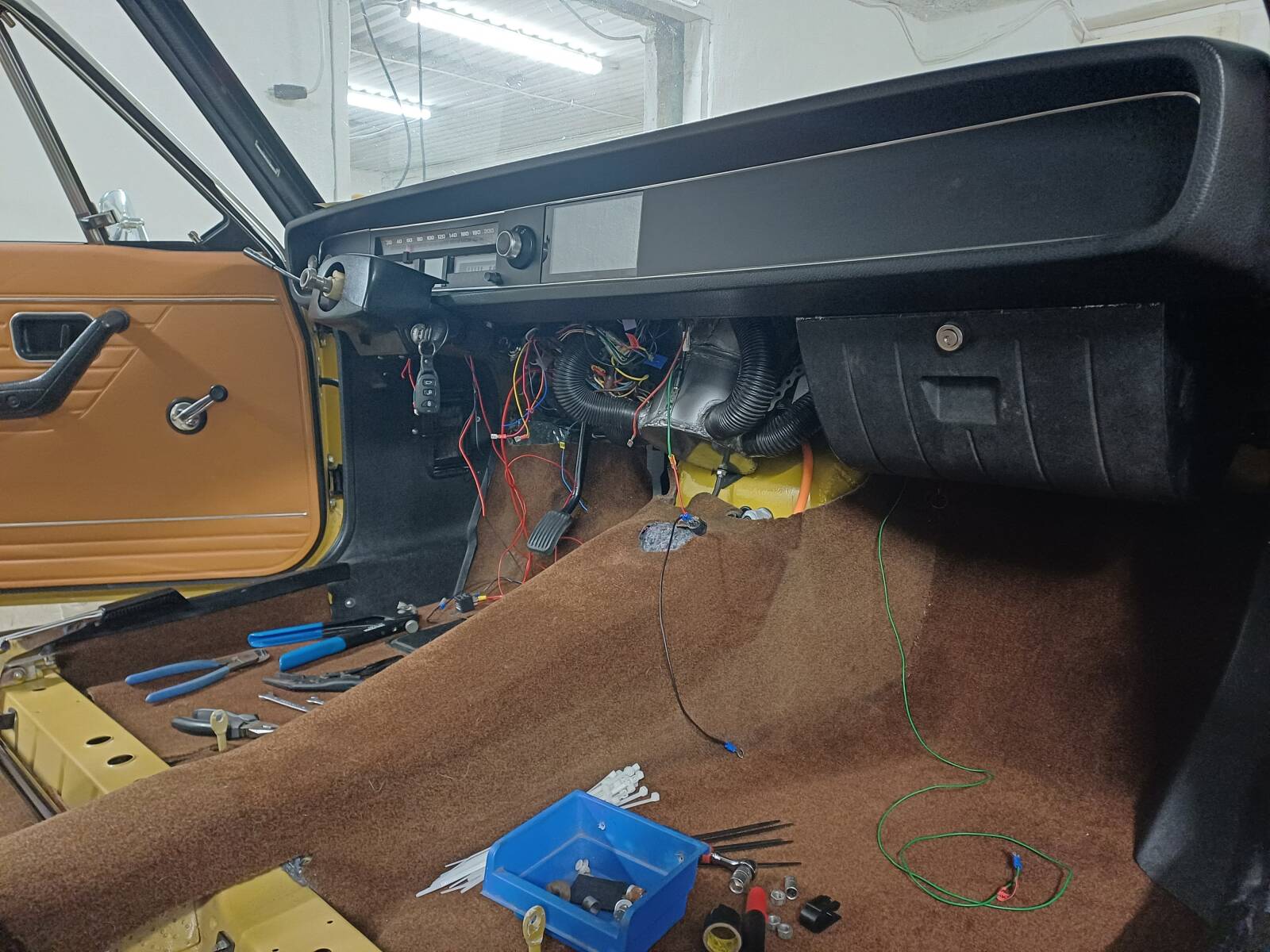 https://www1.garaget.org/gallery/images/9/8461/8461-81cb6572d4dffd15ab76cda3e8845166.jpg
