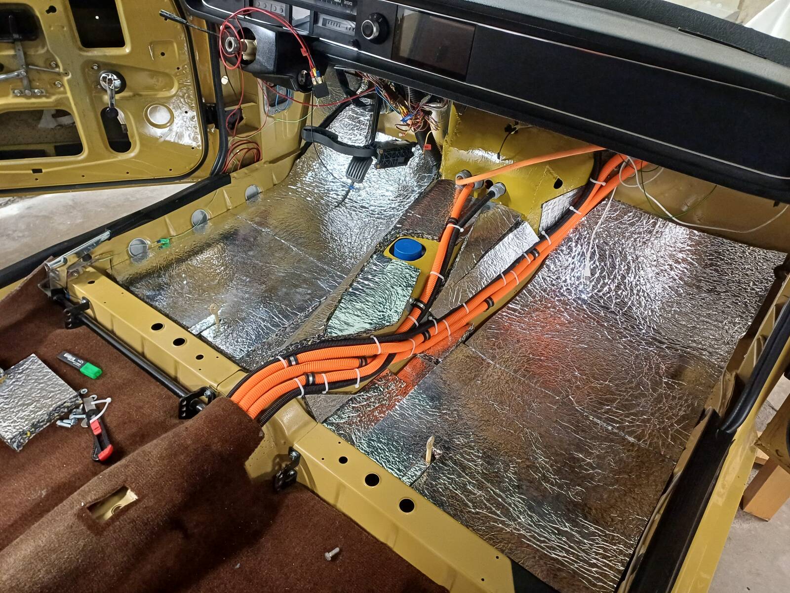 https://www1.garaget.org/gallery/images/9/8461/8461-b4daf3bfdb74e8b1591b8eaf8ad7e196.jpg