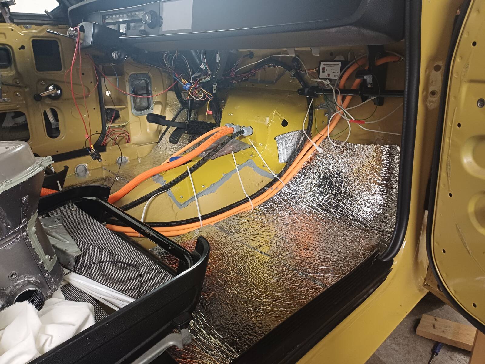 https://www1.garaget.org/gallery/images/9/8461/8461-d46464d106729f041c4c1830f542d44a.jpg